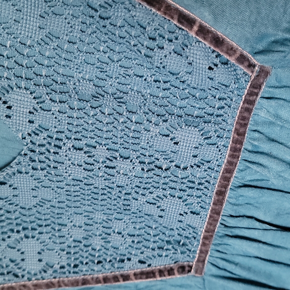 Teal FANG Blouse - Picture 3 of 8